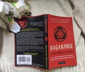 Hagakure: The Book of the Samurai by Yamamoto Tsunetomo