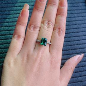 Cushion Cut Green Synthetic Engagement Ring