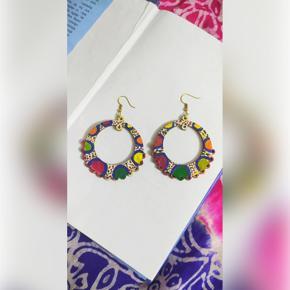 HAND PAINT EAR RING -WOODEN BASE JEWELLERY