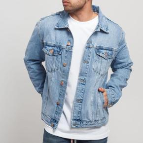 New Winter Collection Stylish Fashion Comfortable Denim Jacket For Men