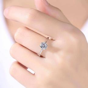 Daimond Shaped Finger Ring