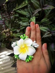 Artificial white and green color kathgolap flower finger rings for girls and women - 1 pc