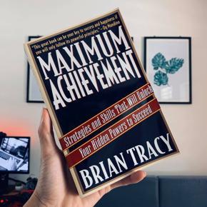 Maximum Achievement by Brian Tracy -Paperback