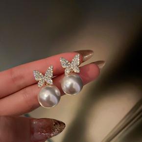 Trendy Korean Fashion Earrings Simple Temperament Butterfly Pearl Stud Earrings for Girls Simple - Earring for Women Simple Top
