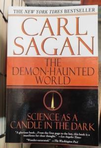 The Demon-Haunted World: Science as a Candle in the Dark Paperback