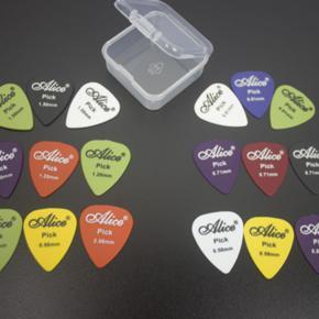 Smooth ABS Guitar Picks Plectrum 10 picks with Box