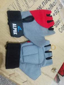 Weightlifting exercise gym gloves in half fingers