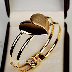 Heart Bangle Love Bracelets Bangles for Women Fashion Cuff Bracelets