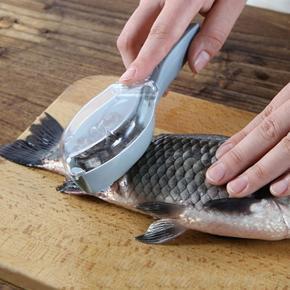 Fish Skin Brush/Kitchen Scraping/Fishing Scale Scraper Brush/Fast Remove Seafood Skin Cleaning Peeler Tool -Multicolor
