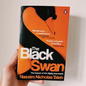 The Black Swan: The Impact of the Highly Improbable (Paperback)