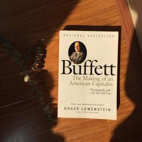 Buffett: The Making of an American Capitalist -Paperback