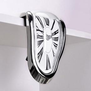 Creative Melting Time Warp Clock Hanging Art Design Style Decorative Wall Clock