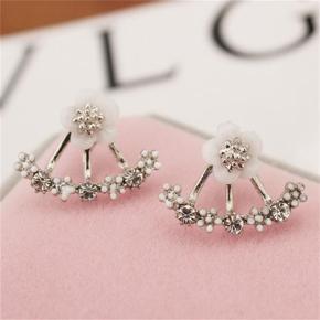 Korean Fashion Imitation Pearl Earrings Small Daisy Flowers Hanging After Senior Women Jewelry