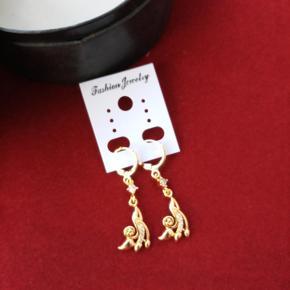 New Fashionable White Stone Golden Earrings For Women