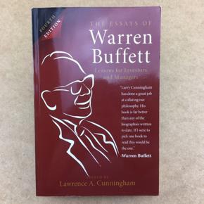 The Essays of Warren Buffett: Lessons for Investors and Managers (Paperback)