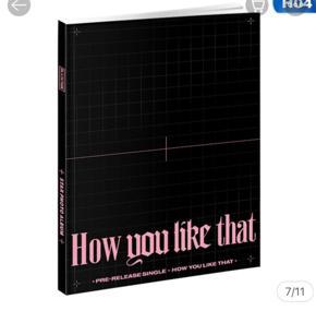 BLACKPINK - Kill This Love [New ver.] (Album) Photobook+Lyrics Book+Photocards+Polaroid Photocard+Sticker Set+On Pack Poster+Folded Poster+Extra Photocards Set