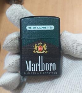 Marlboro zippo lighter
