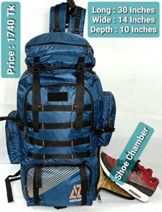Hiking bag with shoe chamber