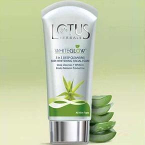 Lotus Herbals Whiteglow 3 in 1 Deep Cleansing Skin Whitening Facial Foam 100gm