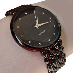 Black Stainless Steel Analog Ladies Wrist Watch For Women