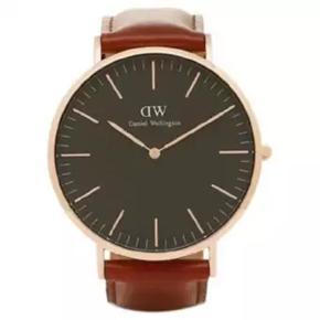 PU Leather Analog Wrist Watch For Men