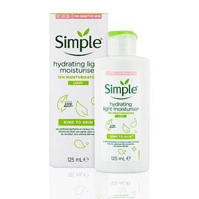 Simple Kind To Skin Hydrating Light Moisturiser 125ml