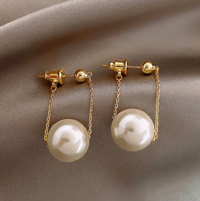 New Trendy Pearl Stud Earrings for Girls Simple Stylish Fashion New Collection - Fashion Dangle Drop Earring for Women Simple / Earrings for Girls Stylish Party Birthday Gift Jewelry