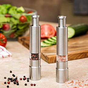 Stainless Steel Small Pepper Crusher - Silver