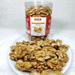 Walnut/ Akhrot 100g poly pack Imported from USA