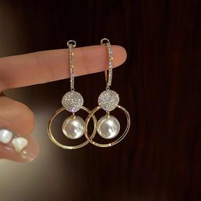 Fashion Oversized White Pearl Drop Earrings For Women Bohemian Golden Round Zircon Wedding Party Earrings Jewelry Accessories