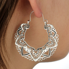 Vintage Bohemian Hollow Retro Geometric Heart Shape Alloy Hoop Earrings for Women Simple New Collection Antique Boho Jewelry for Party - Indian Tribal Ethnic Dangle Drop Earrings for Girls Simple Styl