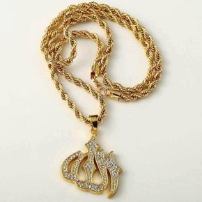 Allah Hoo Women's Golden Colour Necklace